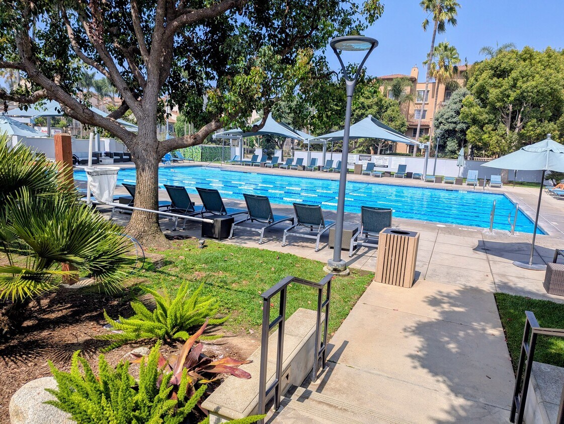 Foto principal - 7100 Playa Vista Dr