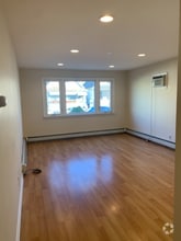 Building Photo - 31 Blakeley Pl