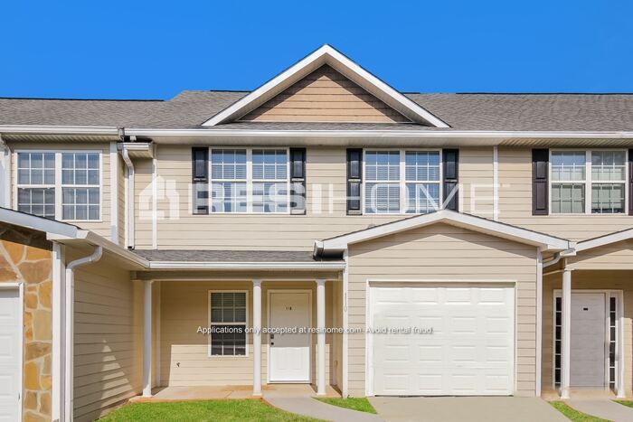 Primary Photo - 110 Bedrock Pl