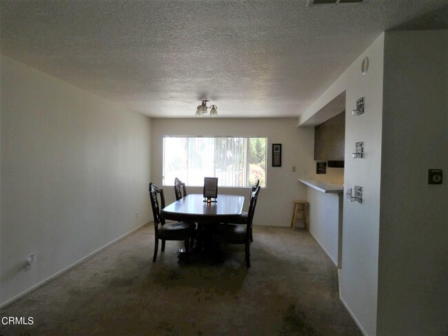 Building Photo - 2143 Euclid Cir