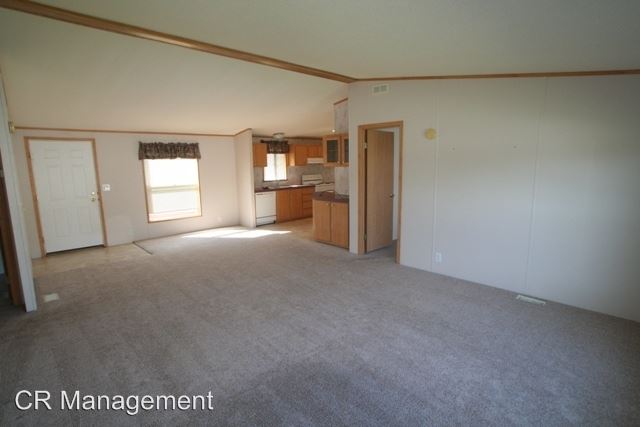 Building Photo - 117 Silver Maple Dr