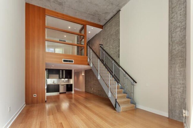 Building Photo - 3 bedroom in San Francisco CA 94107