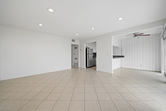 Building Photo - 207 Orange St