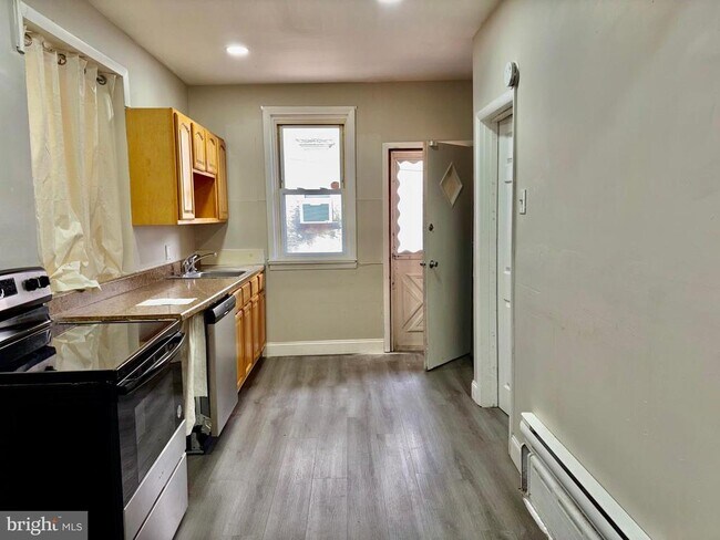 Foto del edificio - 831 S 59th St