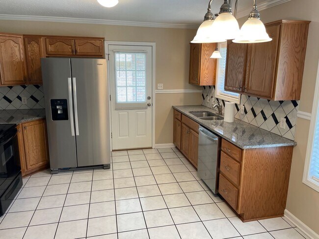 Foto del edificio - Updated 3 Bedroom off North Market