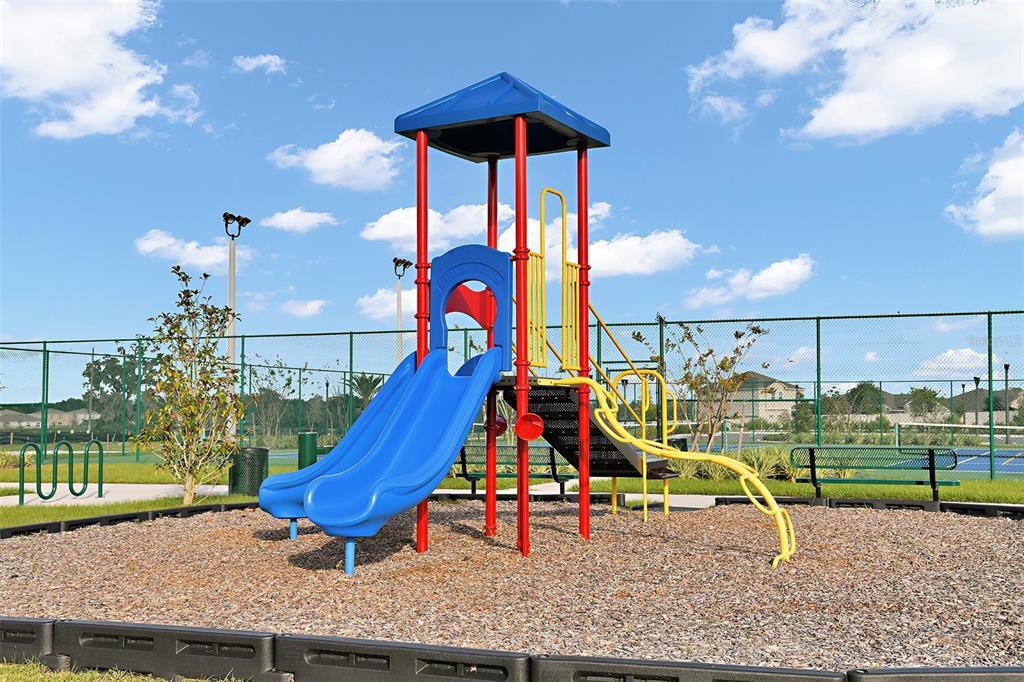 Foto del edificio - 2506 Clear Water Dr