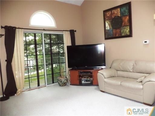 Foto del edificio - 1408 Commons at Kingswood Dr