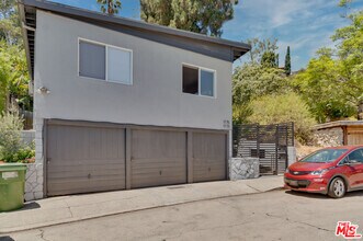 Building Photo - 1775 College View Pl