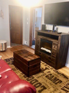 Building Photo - 1205 W Conant St