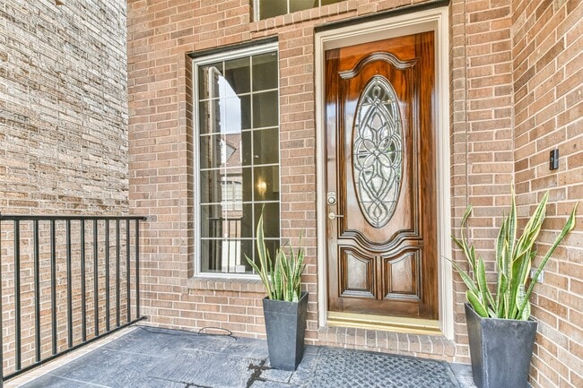 Building Photo - 4736 Post Oak Timber Dr