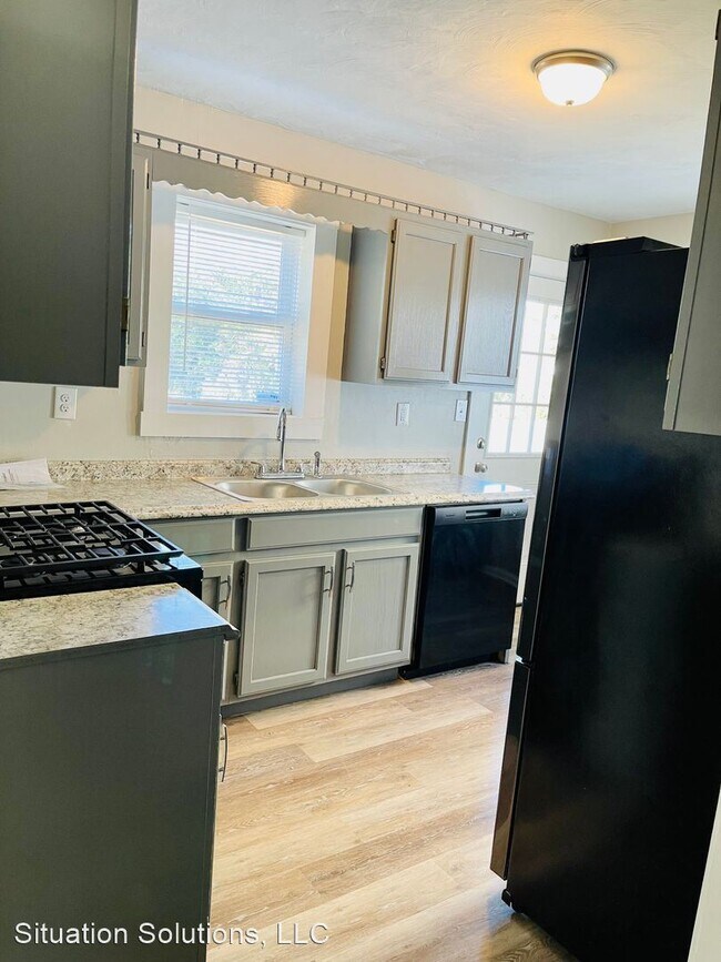 Foto del edificio - 3 br, 1.5 bath House - 3461 West Bonner Drive