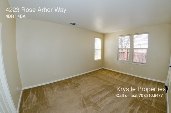 Building Photo - 4223 Rose Arbor Way