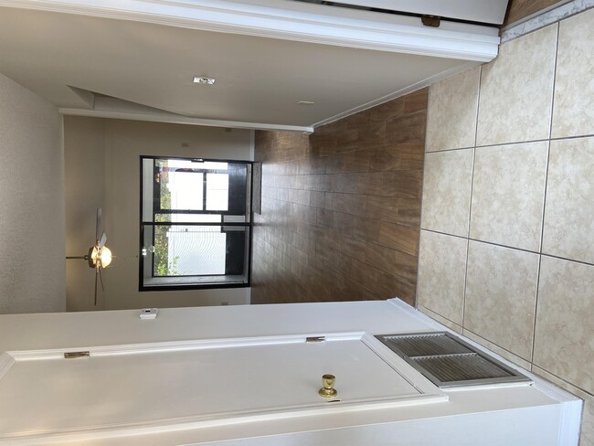 Foto del edificio - 5050 Ernst Ct