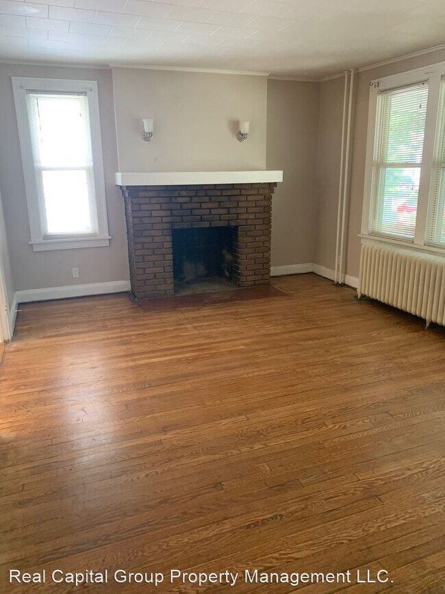 Building Photo - 4 br, 2 bath House - 347 Manning Blvd