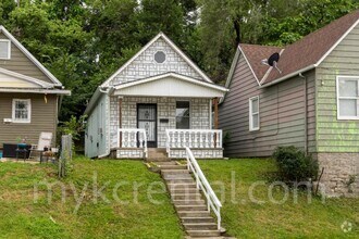 Building Photo - 711 Tenny Ave