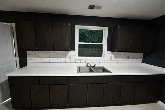 Photo - 3640 Fairmont Ave House