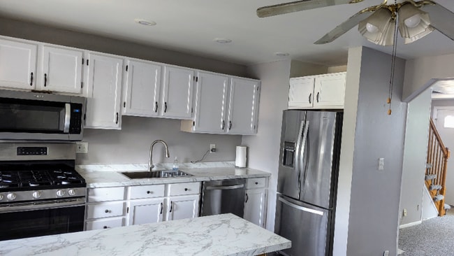 Building Photo - 1048 Parksley Ave