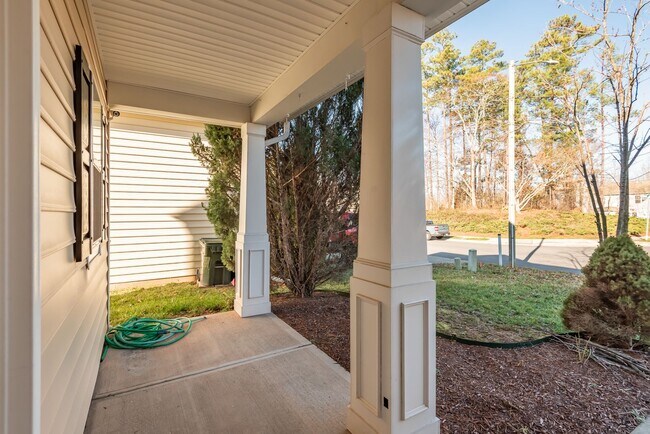 Foto del edificio - 3-bed Home in Brightleaf!