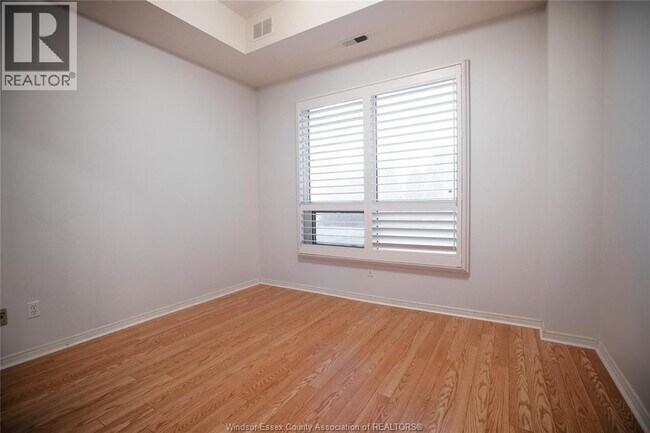 Building Photo - 4789 Riverside Dr E