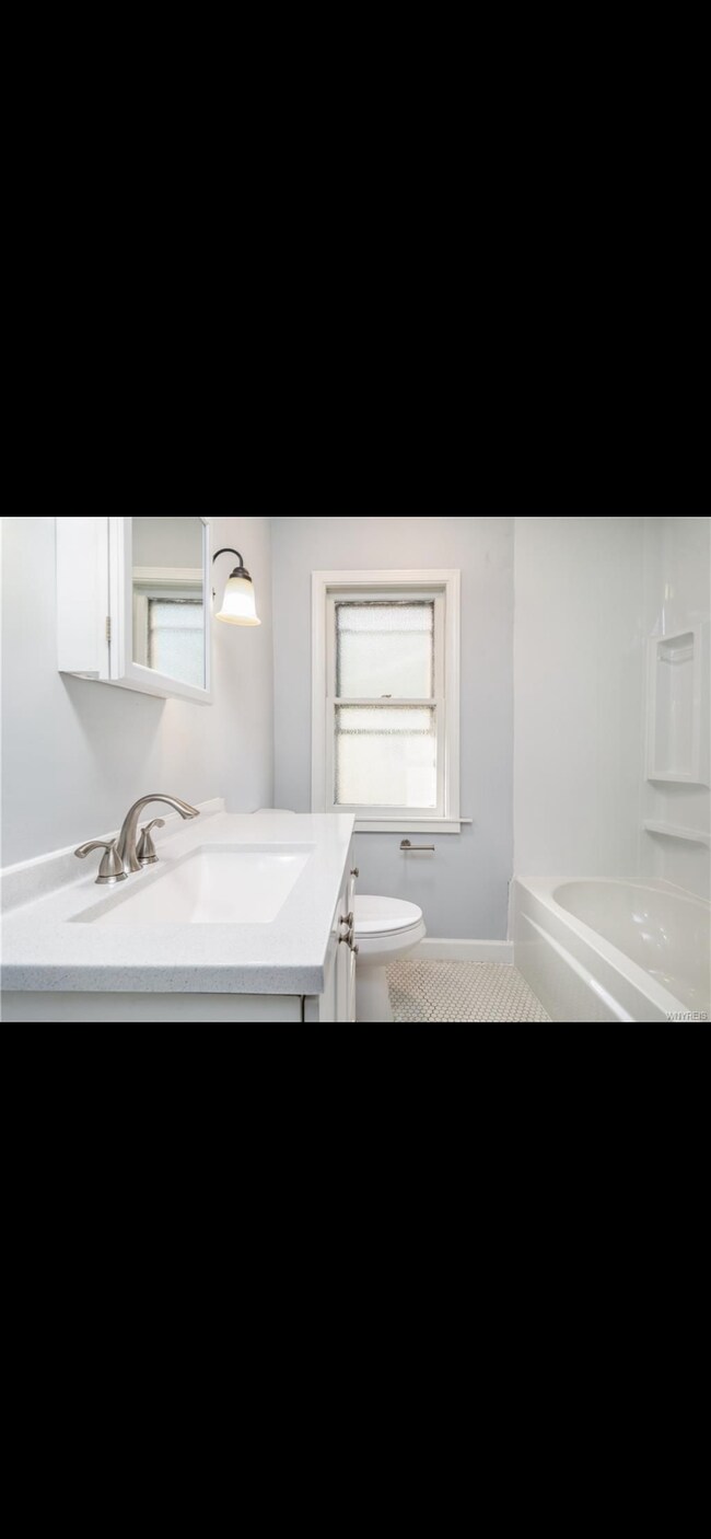 Building Photo - 316 Nassau Ave