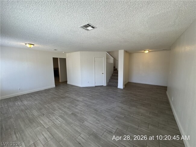 Building Photo - 2059 Club Crest Way