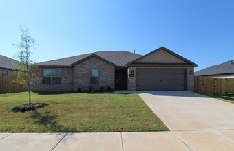 Building Photo - 1045 Autumn Royal Ave