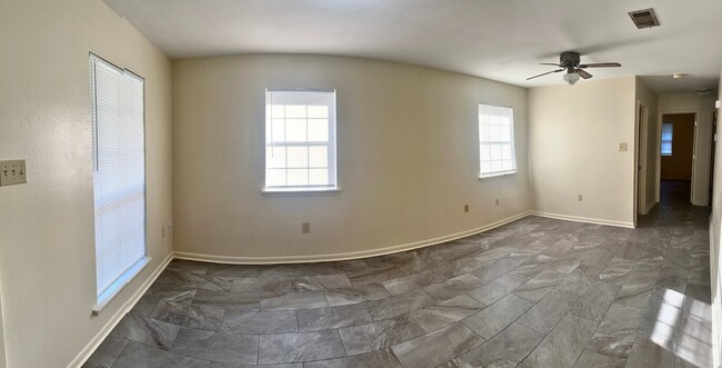 Foto del edificio - 111 Mallard Dr