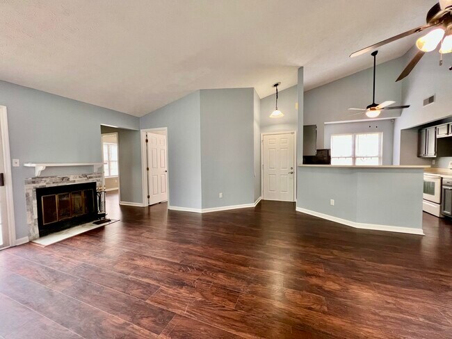 Building Photo - 408 Chelsea Woods Dr