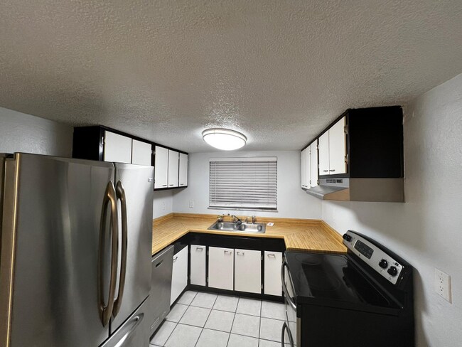 Foto del edificio - 111 Springwood Cir