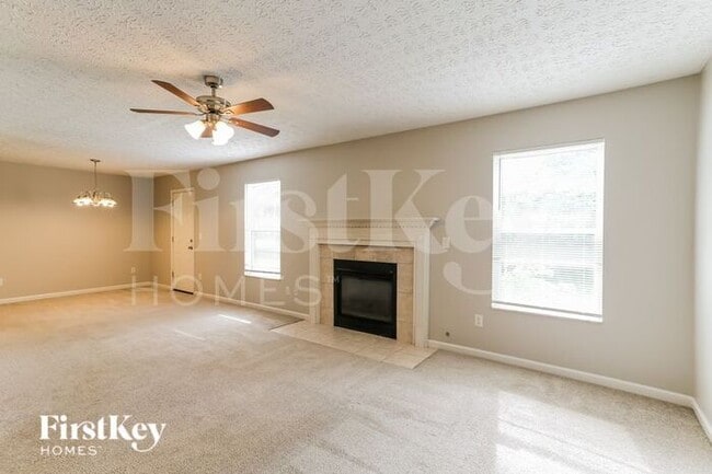 Building Photo - 2015 Prominence Dr