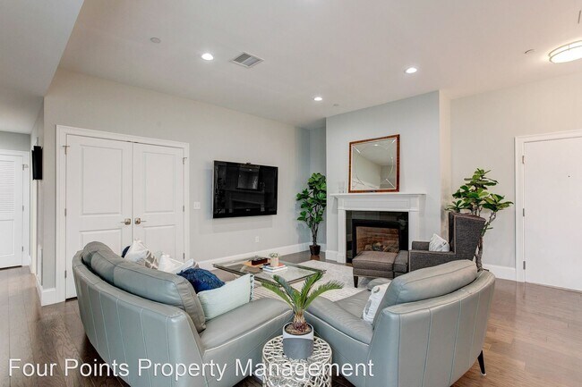Building Photo - 2 br, 2 bath House - 8 Sanborn street Unit...