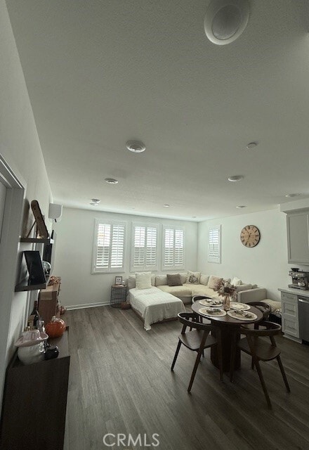 Foto del edificio - 385 Ruby Red Dr