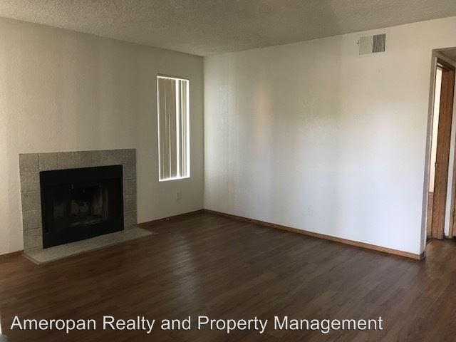 Building Photo - 4220 E Tonopah Ave