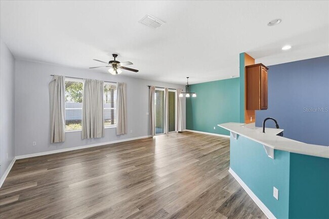 Foto del edificio - 5427 Leighton Ln