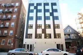 Primary Photo - 596 E 19th St