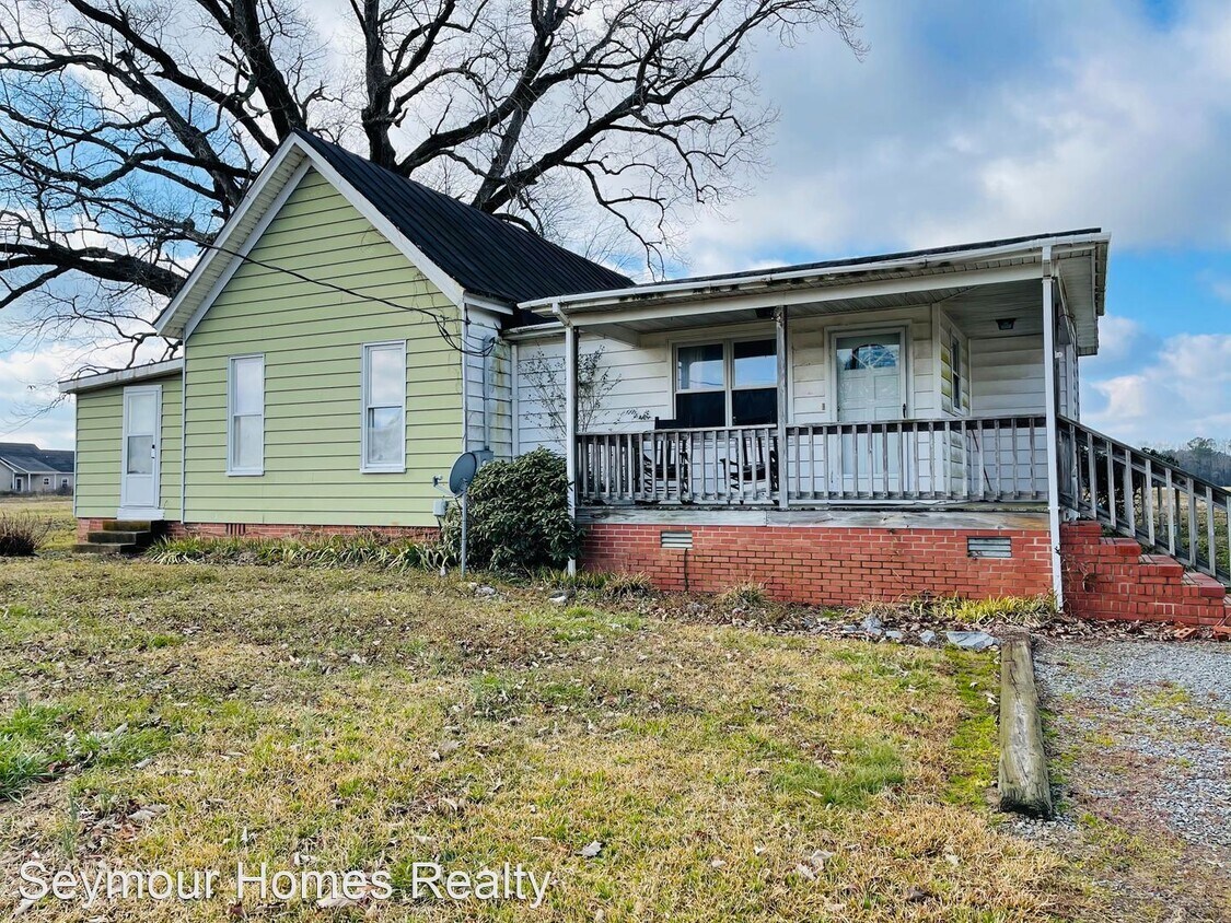 Foto principal - 3 br, 2 bath House - 306 Community Drive