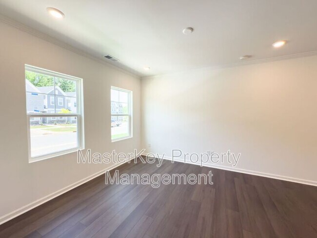 Foto del edificio - 673 Mirkwood Ave