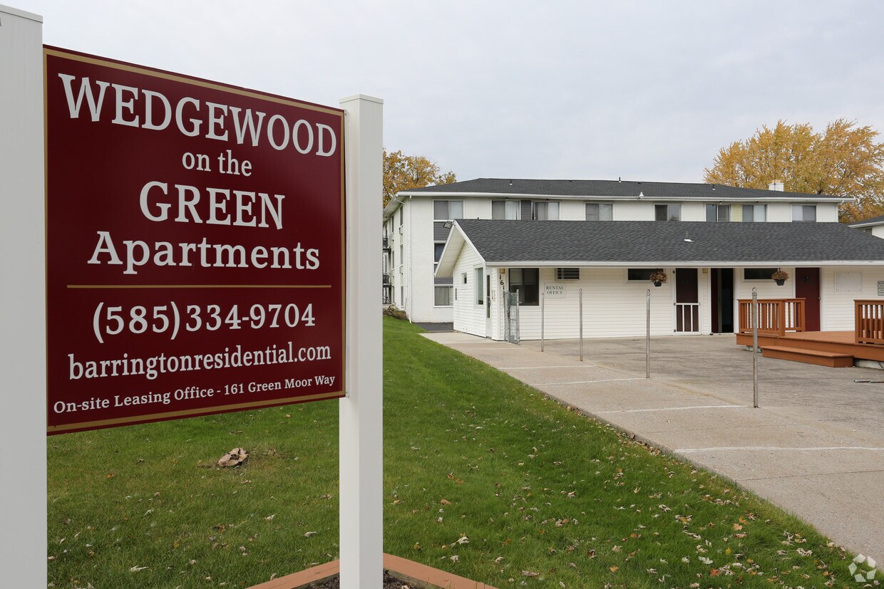 Wedgewood On The Green Apartments in Henrietta, NY