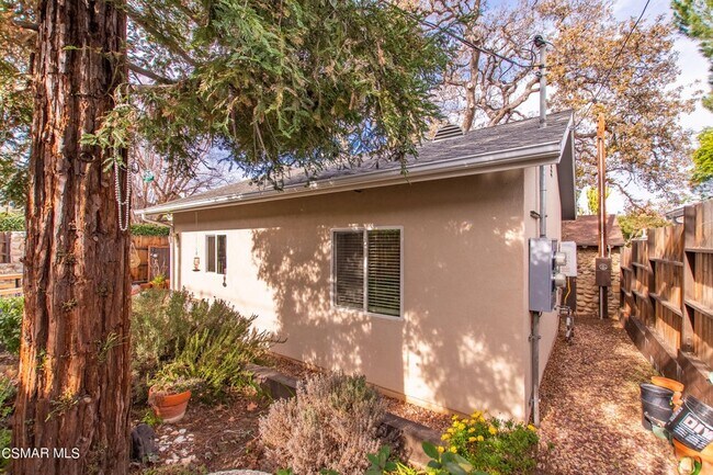 Foto del edificio - 1226 Aster St