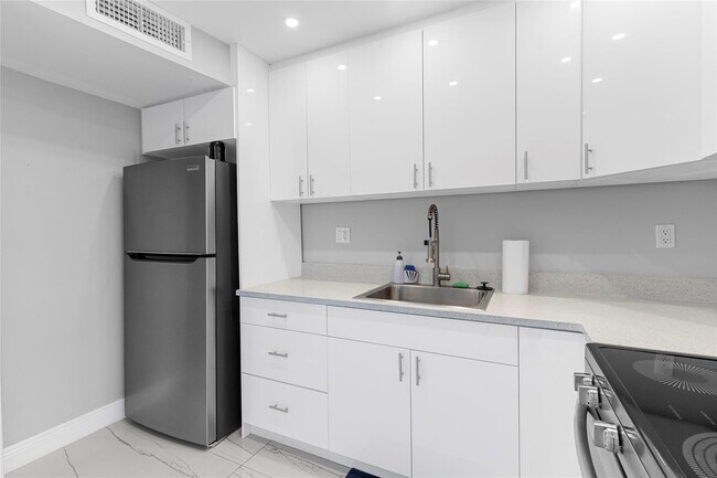 Foto del edificio - 5925 SW 36th Ct