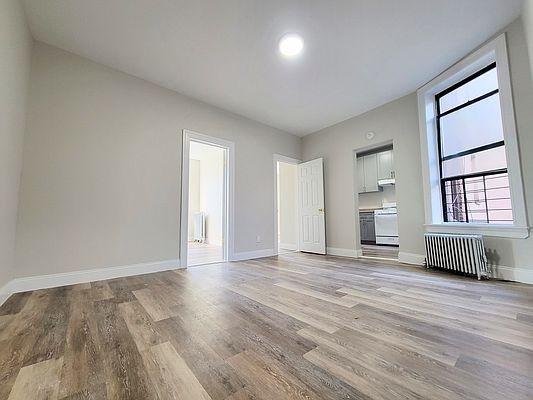 Foto principal - 2 bedroom in BRONX NY 10459