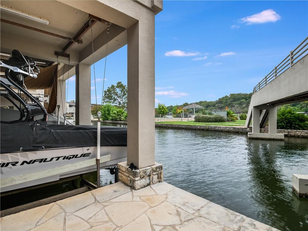 Foto principal - 2329 Westlake Dr
