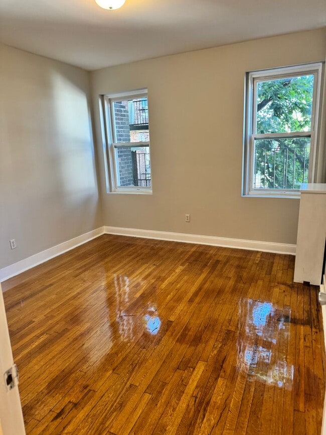 Foto del edificio - Beautiful 1 bed 1 bath in vibrant Allston