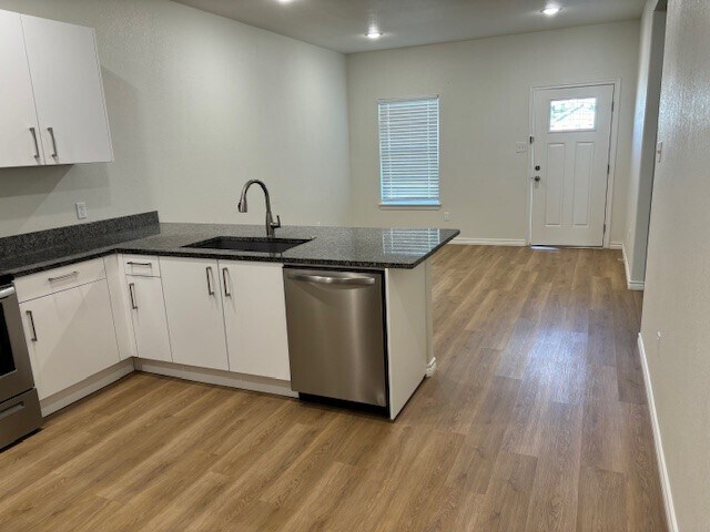 Foto del edificio - 1531 W Kilpatrick Ave