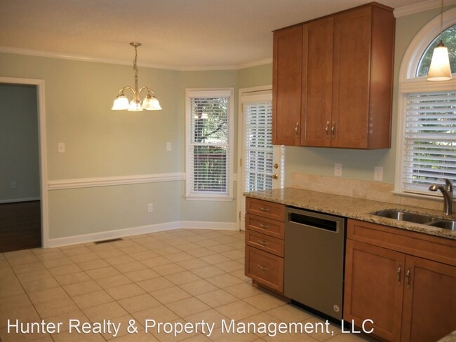 Building Photo - 3 br, 2.5 bath House - 1101 Bent Grass Lane