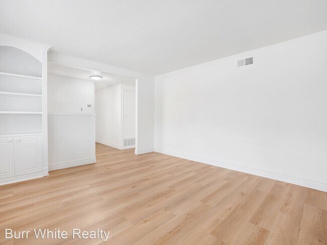 Building Photo - 4 br, 2 bath House - 17571 WRIGHTWOOD LN.