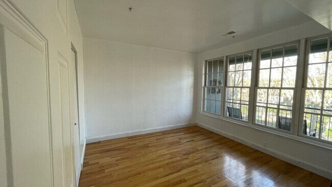 Foto del edificio - 402 9th St