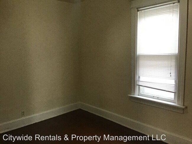 Foto del edificio - 4047-4049 N 19th St