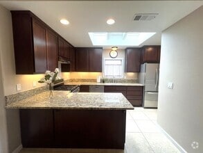 Building Photo - 460 Lindberg Cir