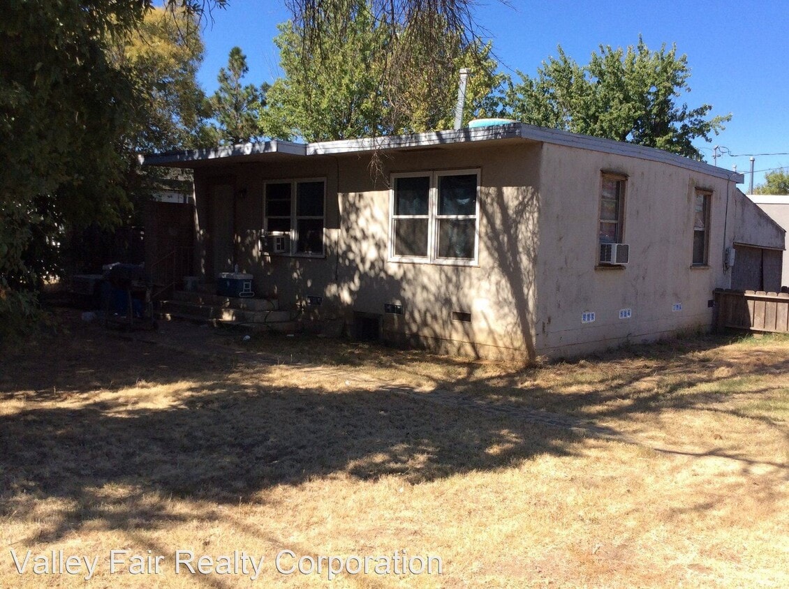4236 Mary Ave, Olivehurst, CA 95961 Room for Rent in Olivehurst, CA